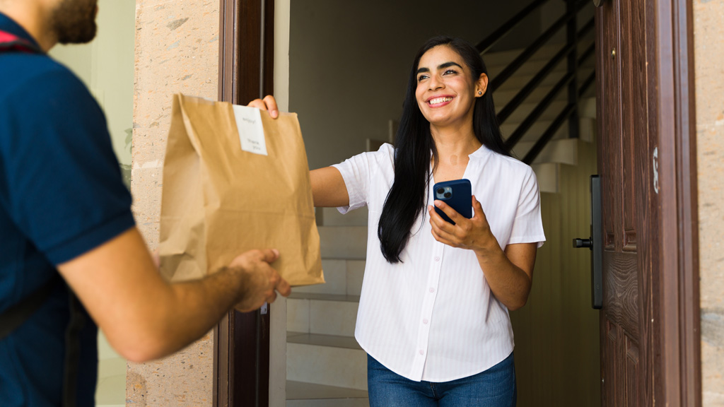 From Restaurants to Delivery: How to Order Food in Mexico