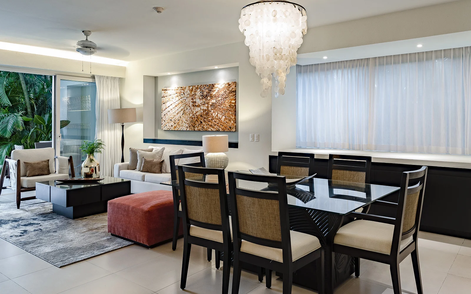 One-Bedroom Premier Swim-Up Suite