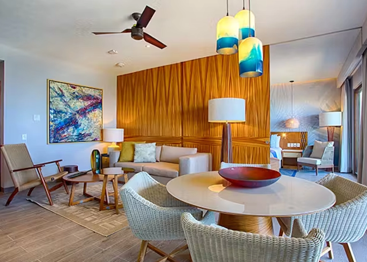 Suite Lush de Dos Habitaciones Conectadas Solo Adultos – Vista al Jardín