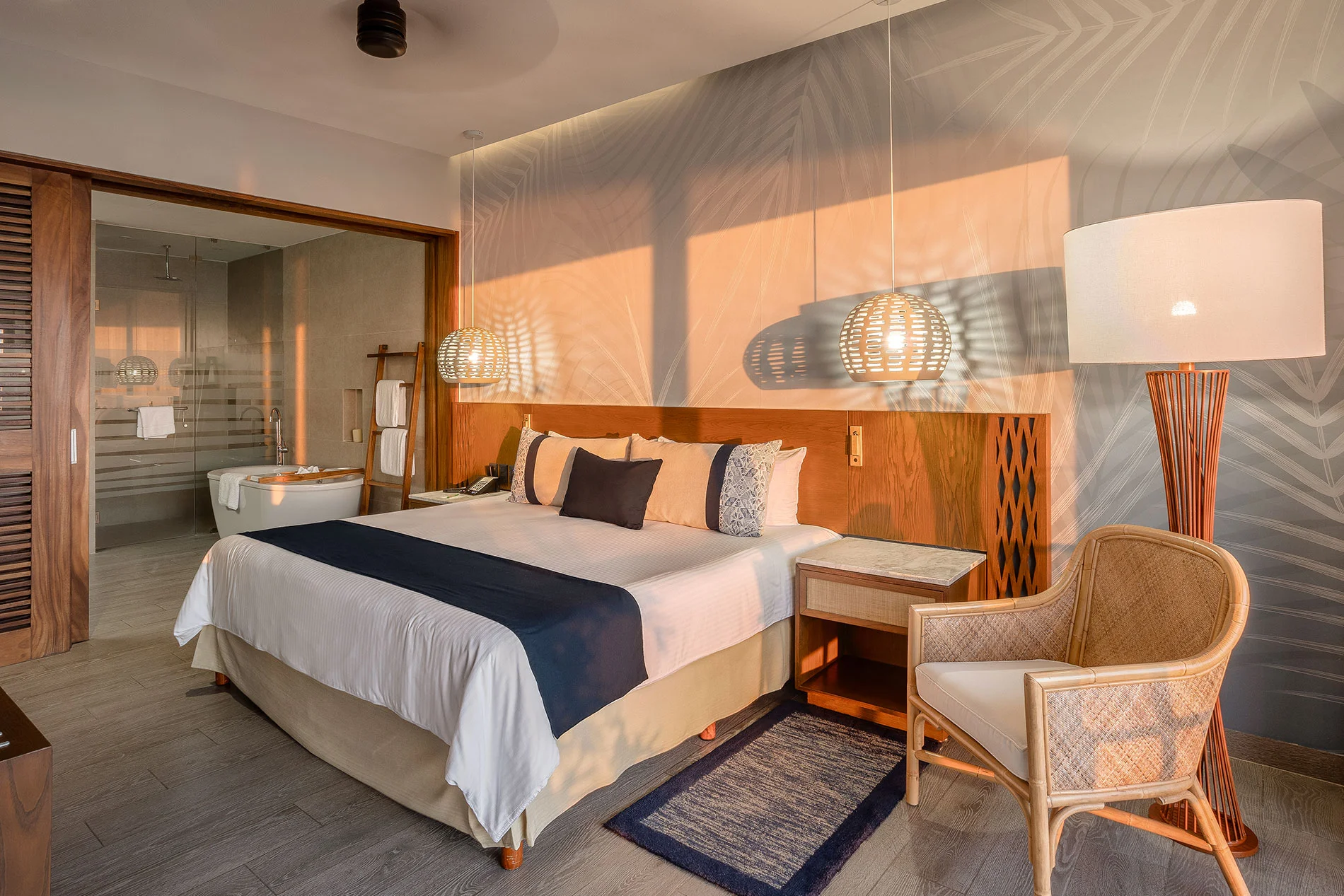 Suite Lush de Dos Habitaciones Conectadas – Vista al Jardín